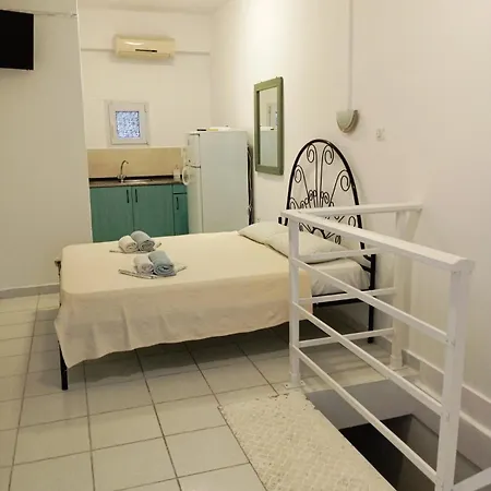 Sirocco Seaside Aparthotel Gerakini