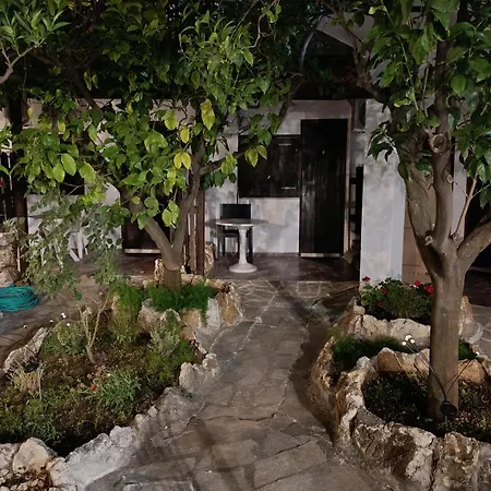 Sirocco Seaside Aparthotel Gerakini