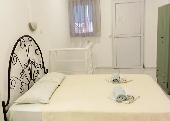 Sirocco Seaside Aparthotel