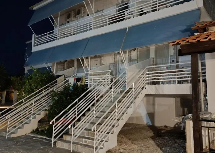 Sirocco Seaside Apart Otel 3*